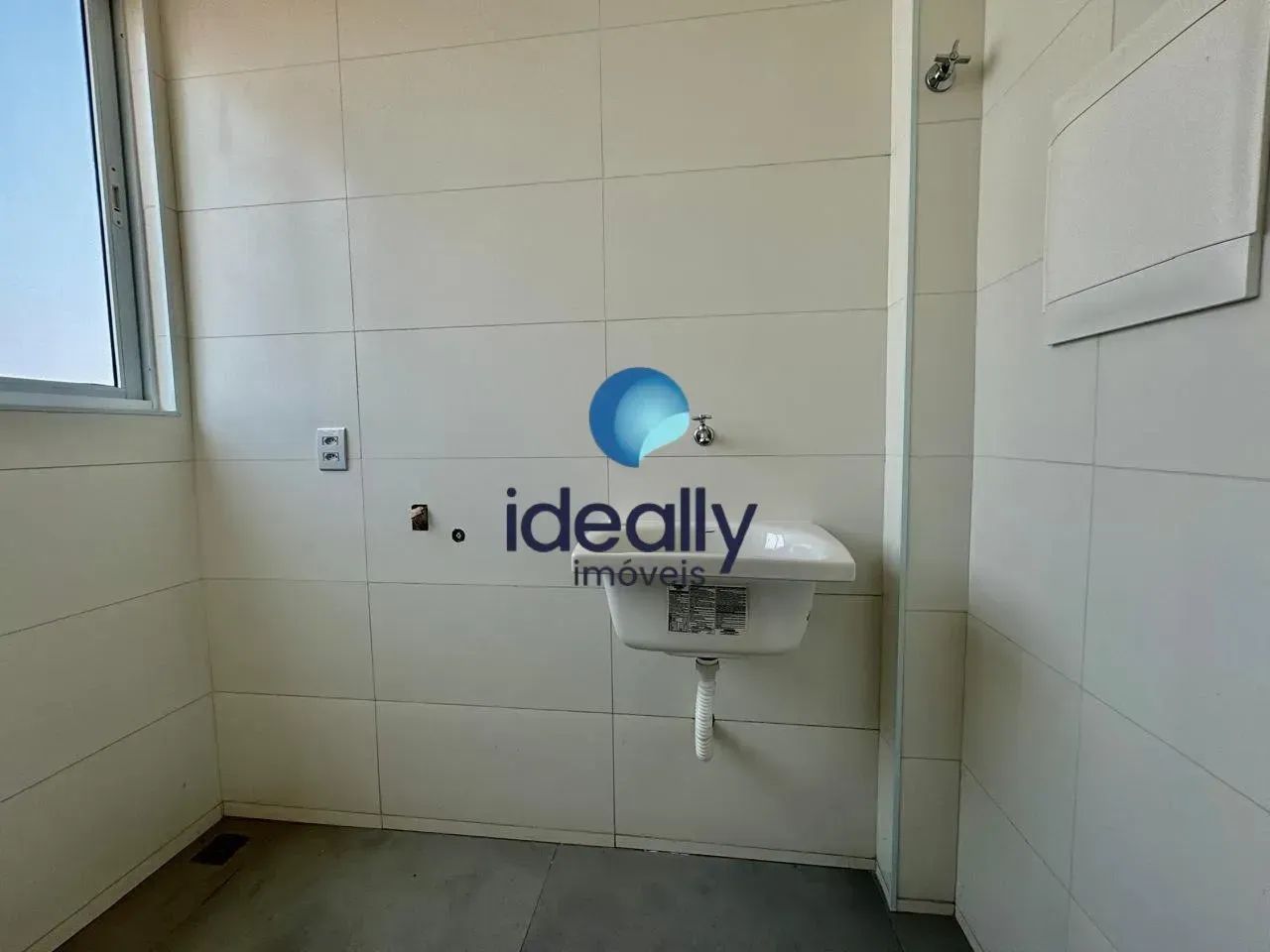 Apartamento com 3 quartos e closet no Cabral, elevador e 2 vagas. - Foto 4