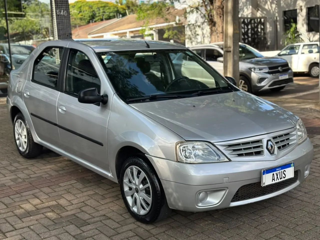 Renault Logan Expression Flex 1.0 12V 4P 2010 - Foto 3