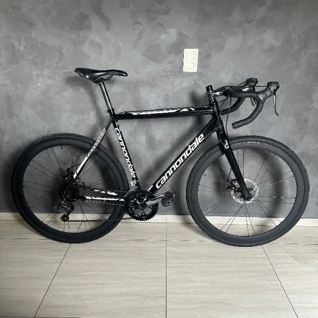 Cannondale CAADX Gravel 56 com NF
