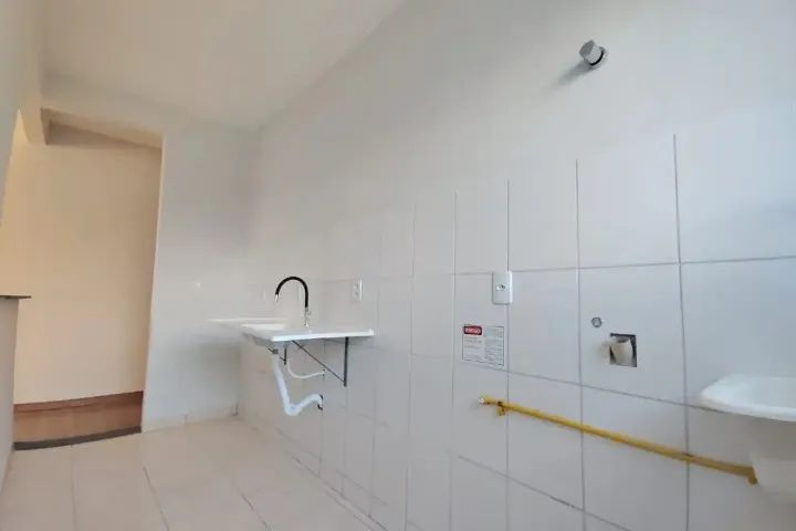 Alugo apartamento em Rolândia -2 quartos 