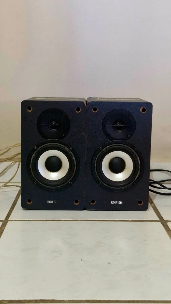 Vendo Par de Monitores de Áudio de Estúdio Edifier - Foto 4