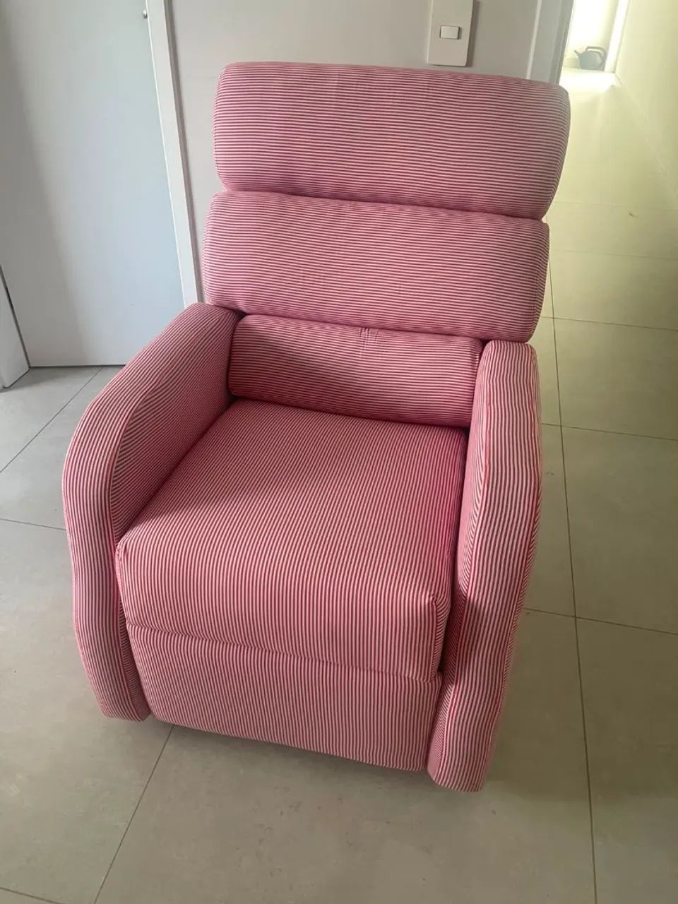 Poltrona reclinável 