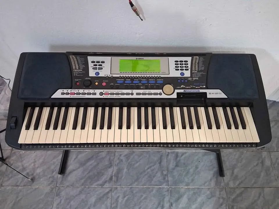 Teclado Yamaha PSR540 - Foto 3
