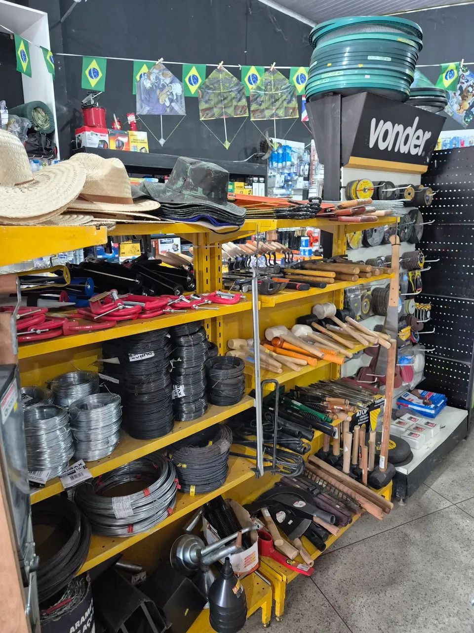 Ferragista completaça urgente 350mil em mercadoria - Foto 3