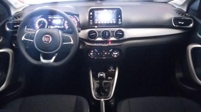 Fiat Argo PRECISION 1.8 Manual - Foto 9
