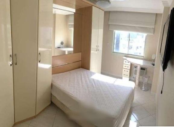 Excelente apto de 3 quartos, todo mobiliado, na Av. Atlântica em Balneário Camboriú - Foto 8