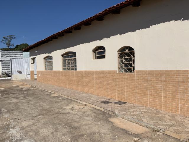 Ótima casa de 4 qts, suite, área de lazer completa em lote de 700 metros - Foto 7