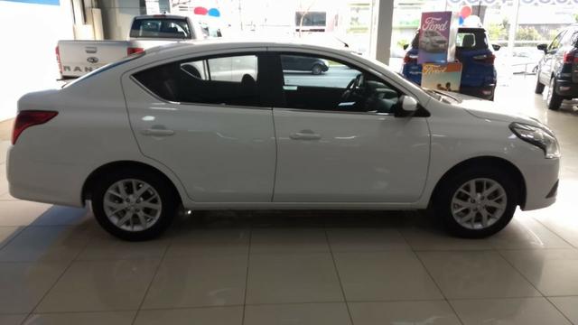 Nissan Versa - Foto 2