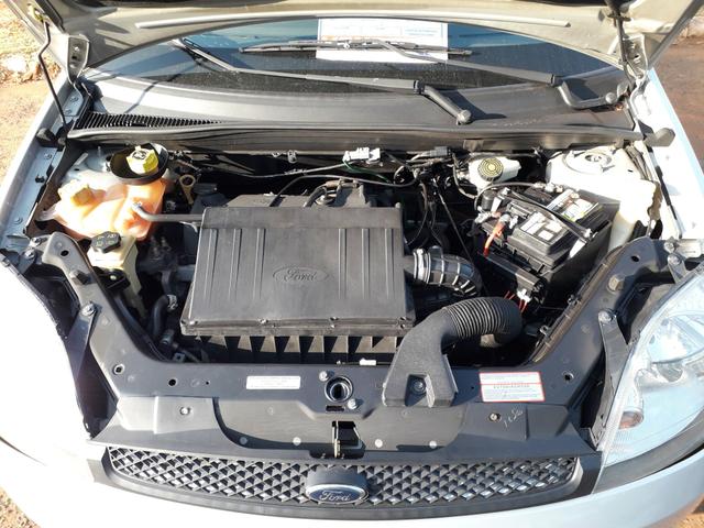 Vendo fiesta hatch 06 1.6 flex - Foto 7