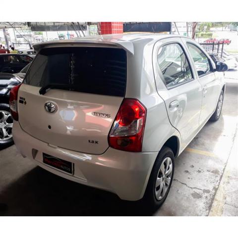 Toyota Etios 1.3 X 16V Flex 4P Automático - Foto 5