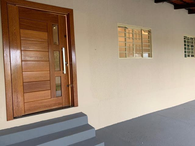 Casa Belissima otima Localização 2 qts, 4 garagem prox shoping Passeio das Aguas - Foto 3