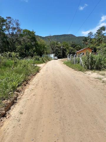Terreno com 532 m2 em Santo Amaro da Imperatriz