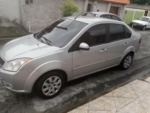 Fiesta Sedã 1.6 GNV 16m 2010 - Foto 6