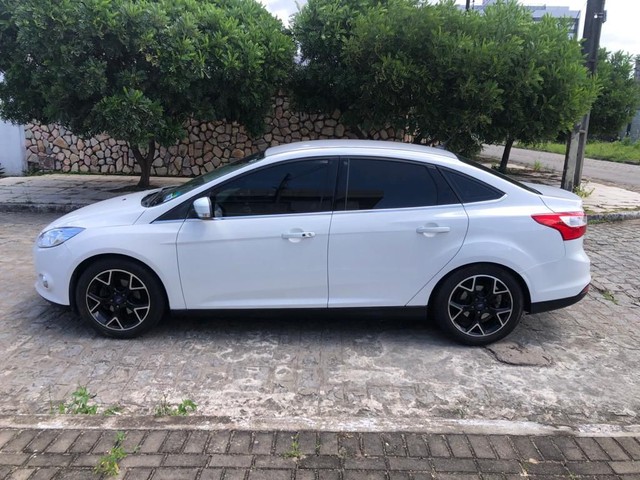 VENDO FORD FOCUS 2015 AUTOMÁTICO