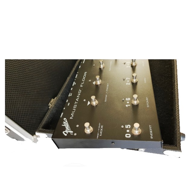 Pedaleira de guitarra fender mustang floor - Instrumentos musicais