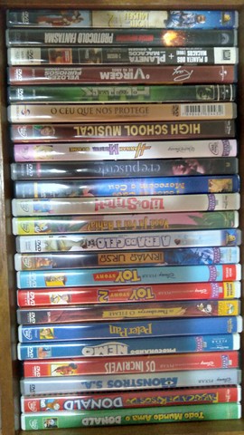 DVDs - Mais de 200, de variados gêneros - Ideal para colecionador! - Foto 2