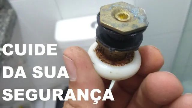 Manutenção em box de banheiro 