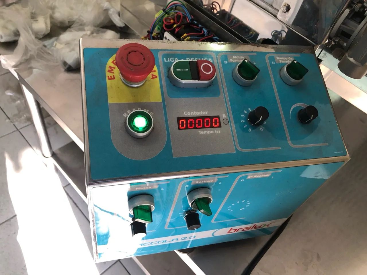 Máquina de coxinha new piccola 2.0 bralyx  - Foto 3