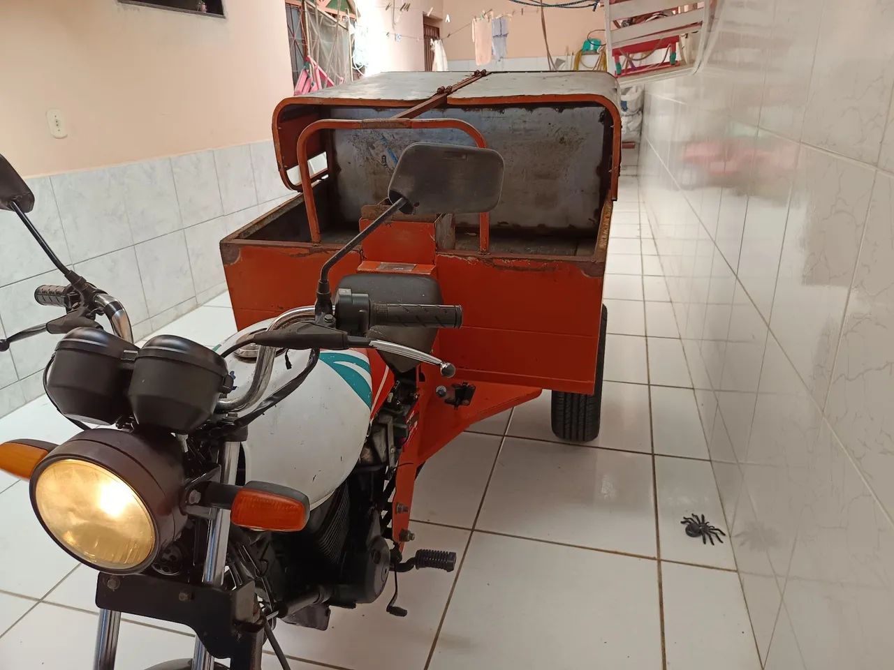 Moto Fusca, triciclo 6 gás. Pneus novos revisada - Foto 6