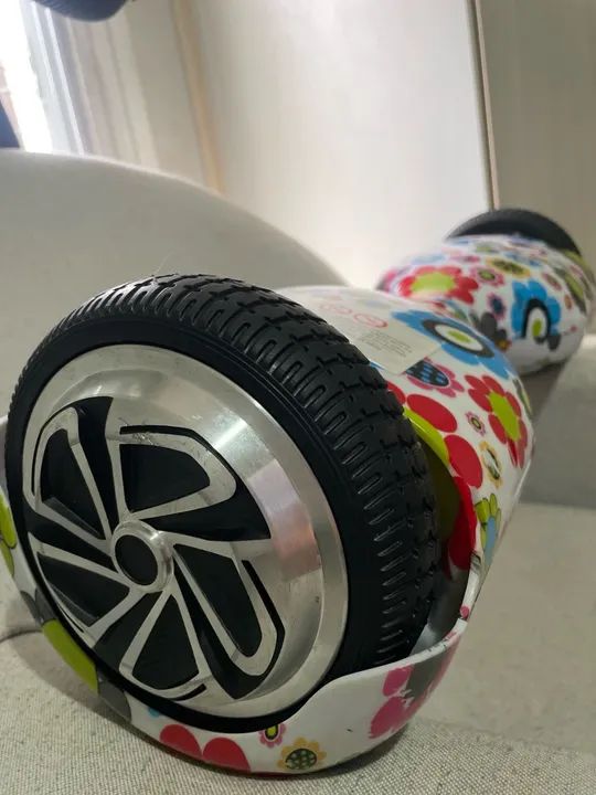 Vendo Hoverboard com Bluetooth e Case - Foto 3