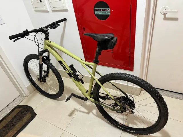 Bicicleta GT Avalanche 29 - Foto 3