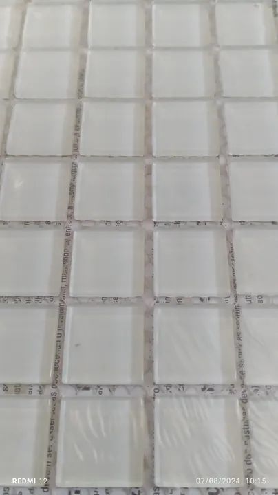 Lote 60 Placas Pastilhas De Vidro Branco 30x30 5,4m² - Foto 2