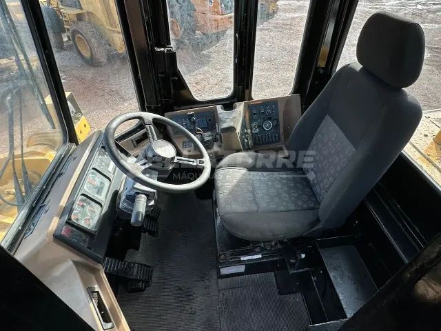 Pá Carregadeira Caterpillar 950F - Robusta e Confiável para Seu Negócio - Foto 6