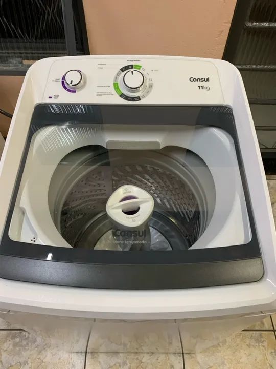Máquina Consul 11 quilos semi nova 