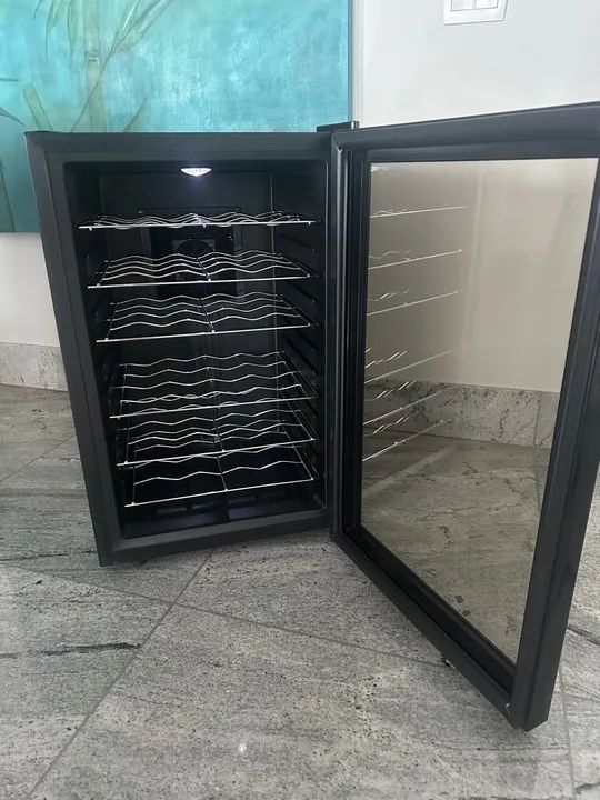 Adega Climatizada para Vinho 24 Garrafas - Oportunidade  - Foto 2