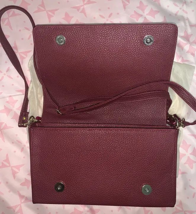 Bolsa Schutz Transversal vinho- Nova - Foto 3