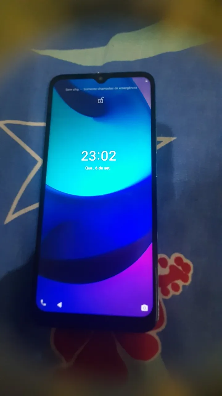 Moto E20 64 gigas,em ótimo estado pegar e usar.