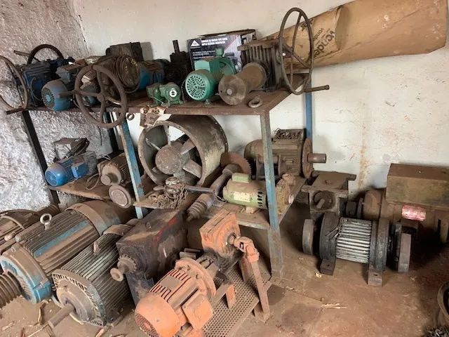 Motor 40 CV, trifasico de alta rotacao ,2 polos , marca Weg - Foto 2
