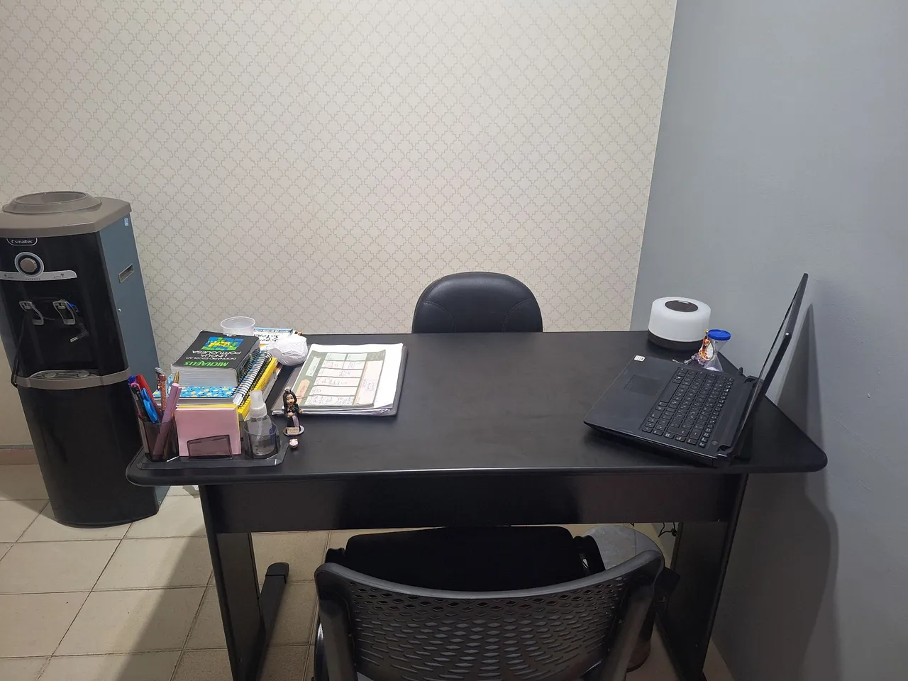 Sala comercial para reuniões/aulas
