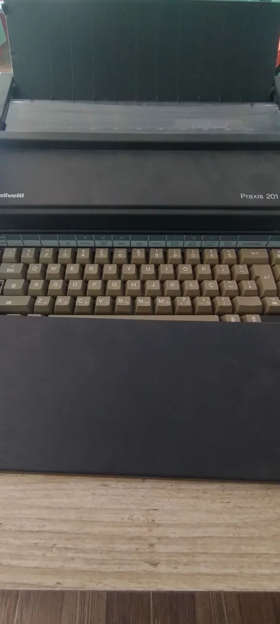 Máquina de escrever elétrica 64739360237570120