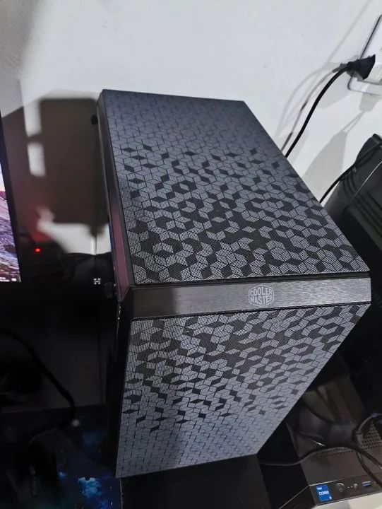 Pc gamer Gabinete Gamer Cooler Master MasterBox K500L - Foto 2