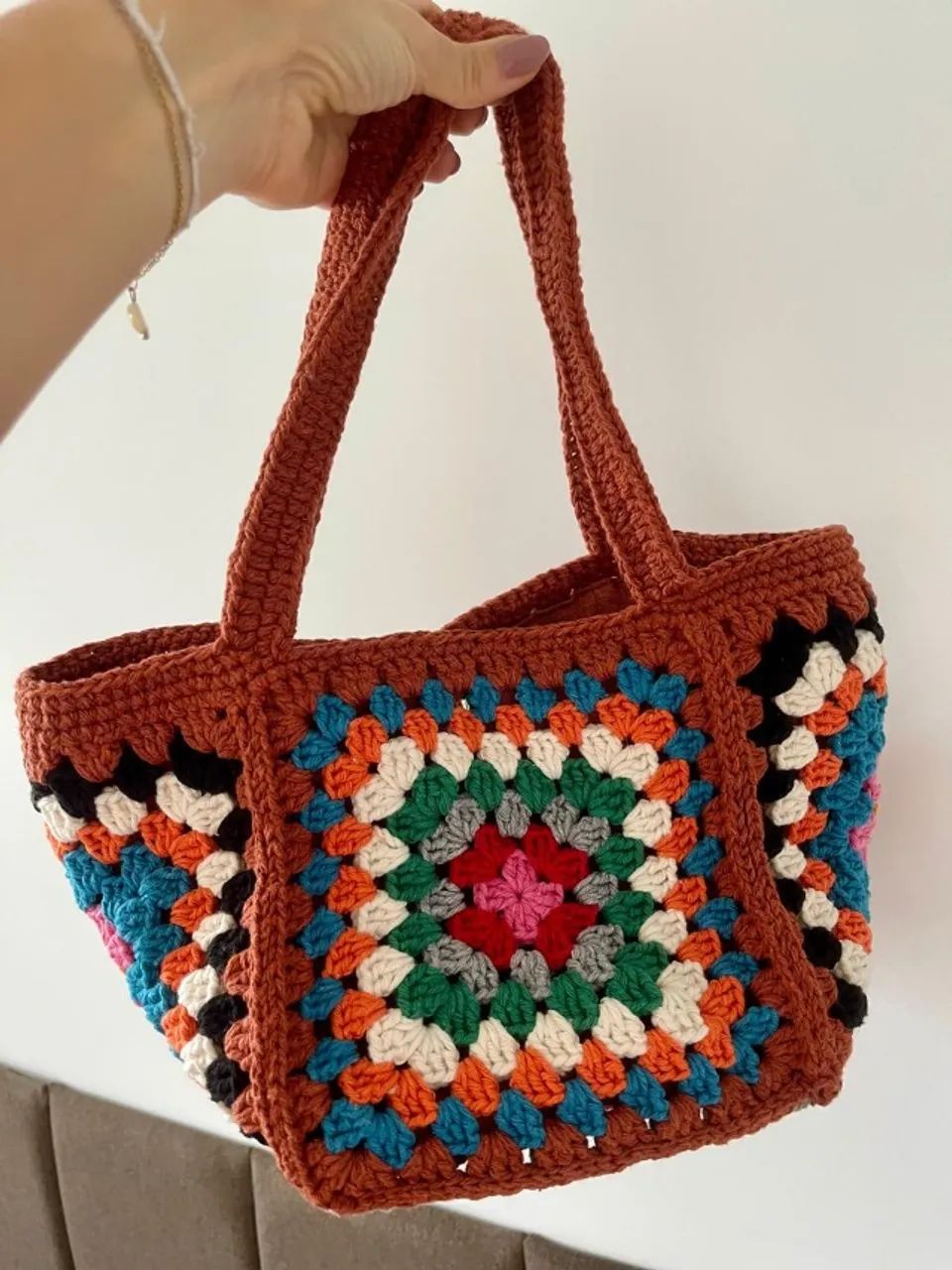bolsa de crochê colorida nova