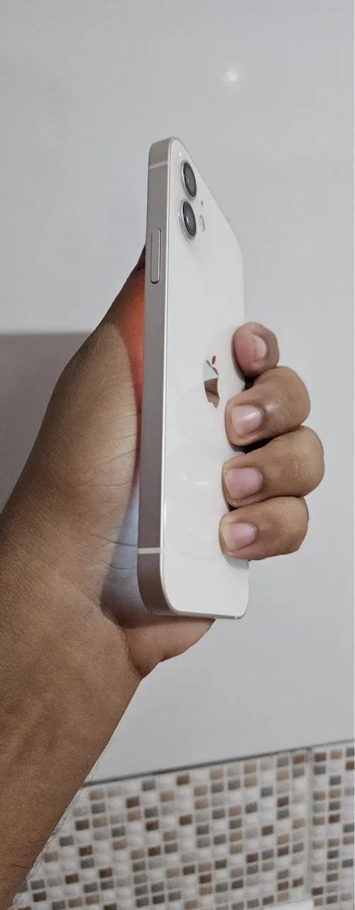 iPhone 12 64GB todo original - Celulares e Smartphones - São Pedro