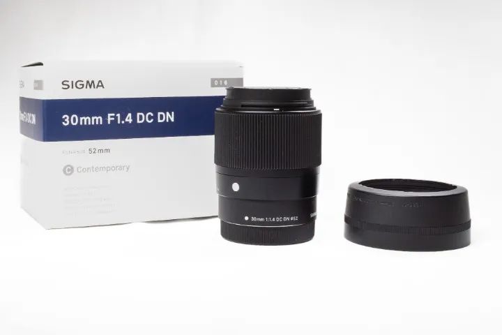 Lente Sigma 30mm f/1.4 DC DN Canon EOS-M (EF-M) como nova, com