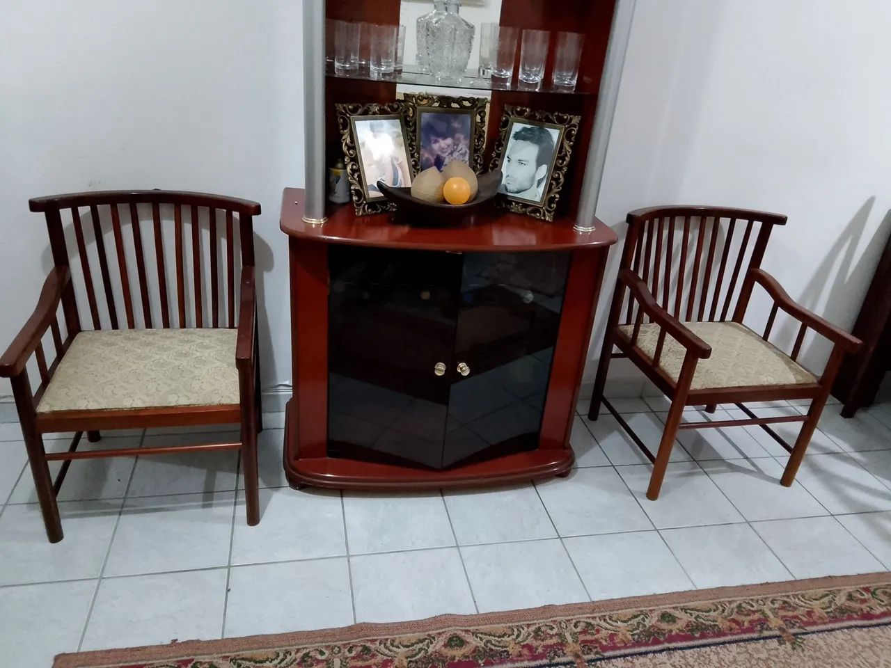 2 Cadeiras mogno maciço. Sem defeitos. Novas e lindas. - Foto 2
