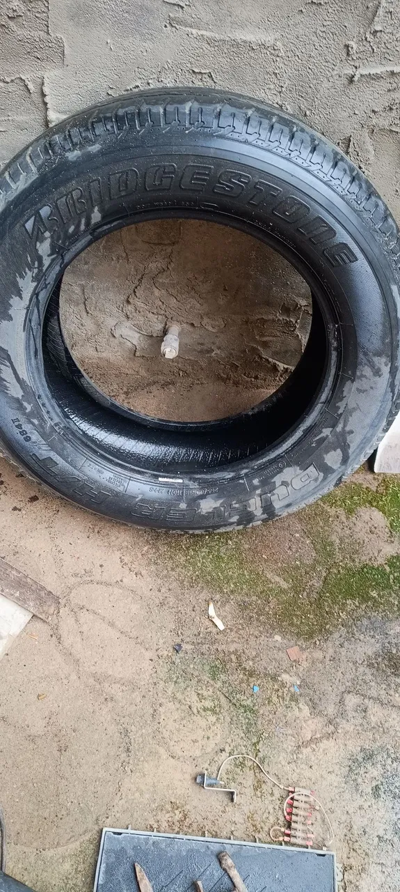Pneu Bridgestone para Caminhão