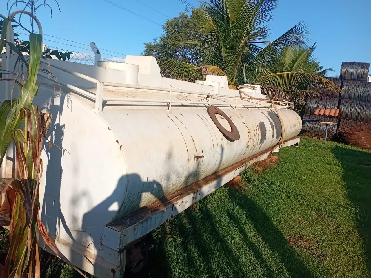 Tanque de armazenamento industrial para líquidos - Oportunidade!