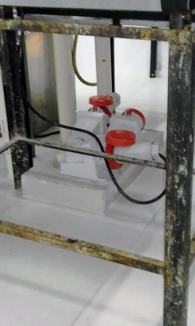 Eletricista Instalação e Manutenção  - Foto 2