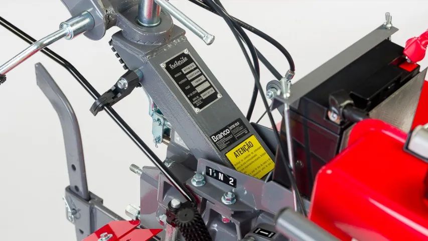 Motocultivador Microtrator Tratorito Tobata BTTD 10.0 E - 1500 - Foto 2