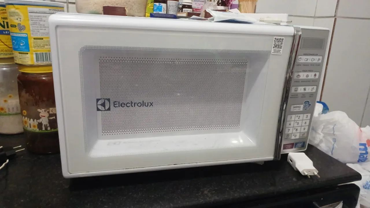 Vendo micro-ondas tudo funcionando perfeitamente  - Foto 4
