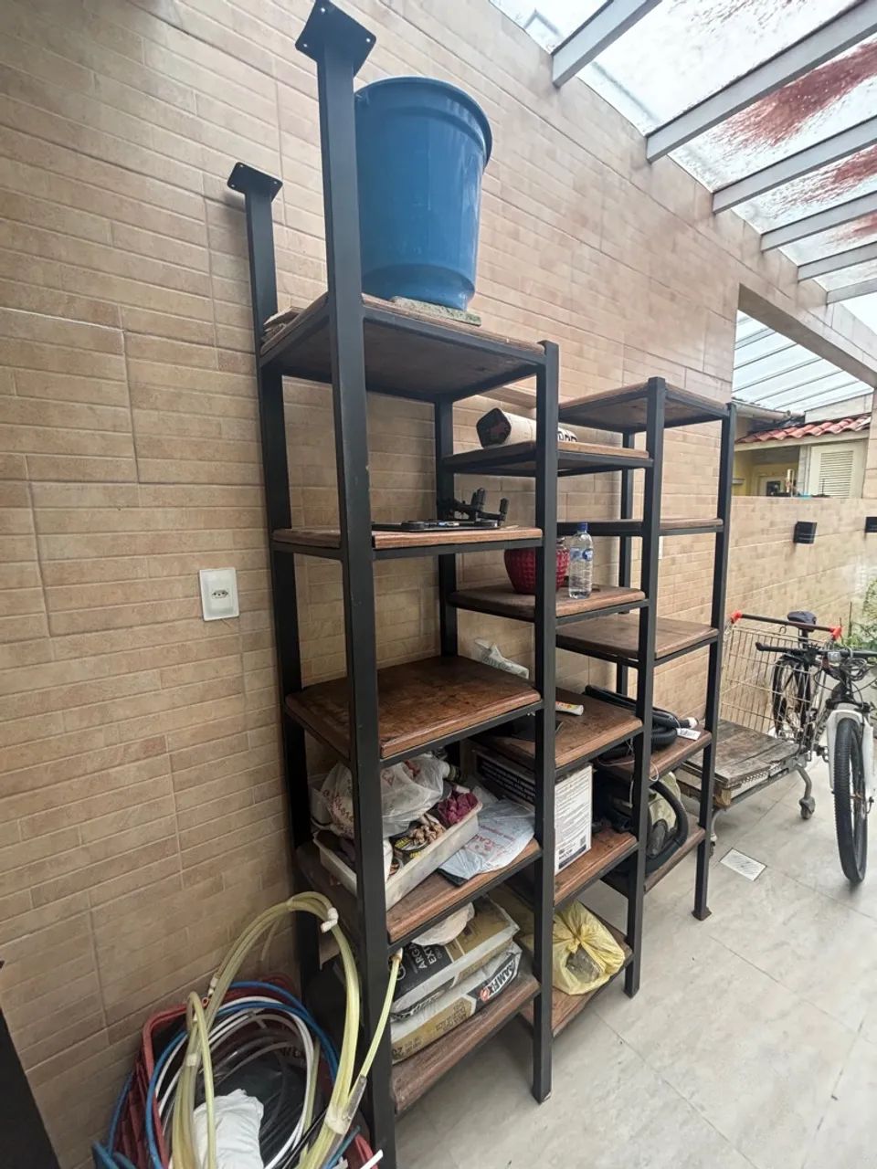 Prateleira de Ferro Fundido - Estilo e Durabilidade para seu Espaço! - Foto 3