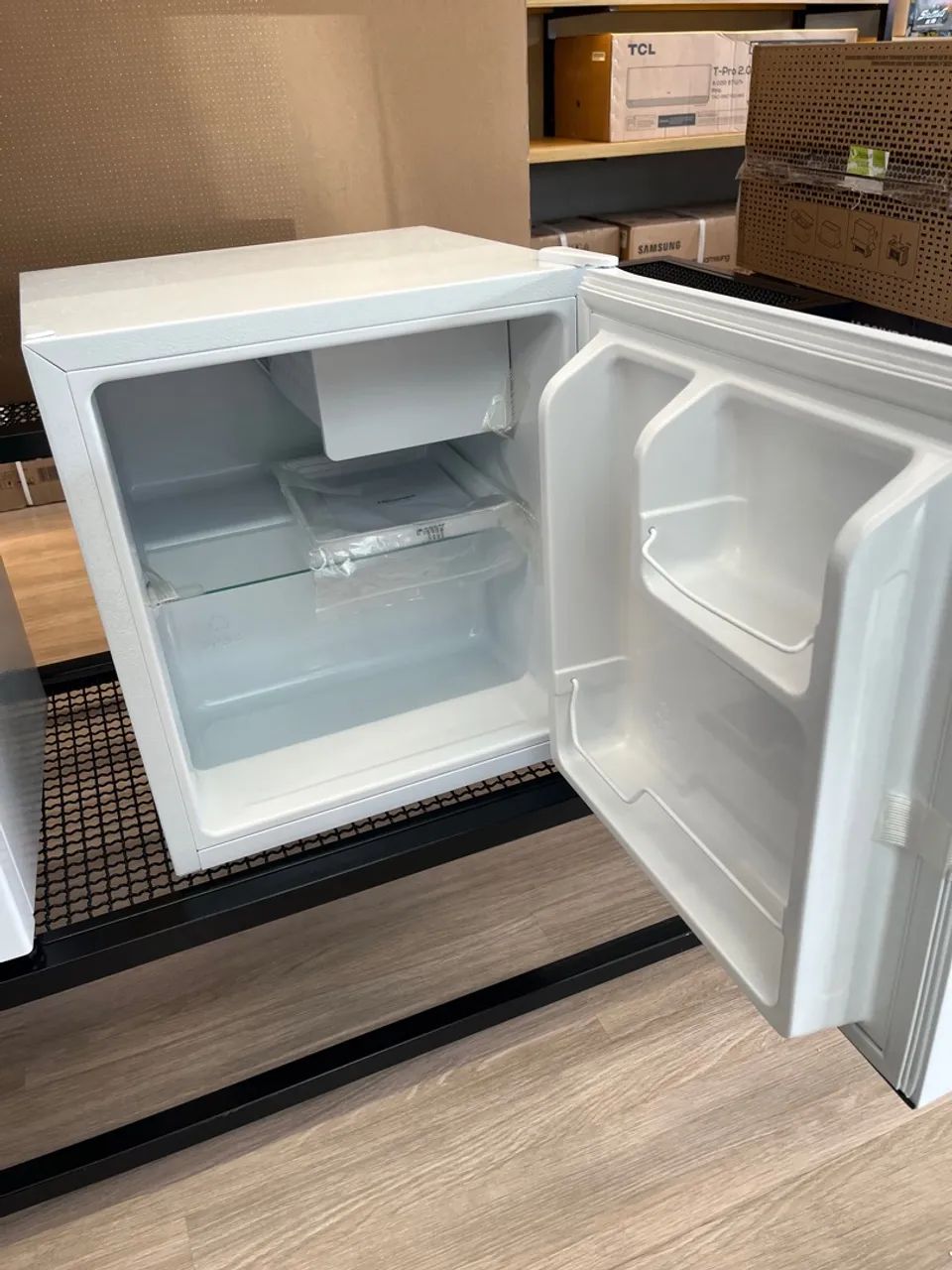 Frigobar Hisense 44LT NOVO - Foto 5