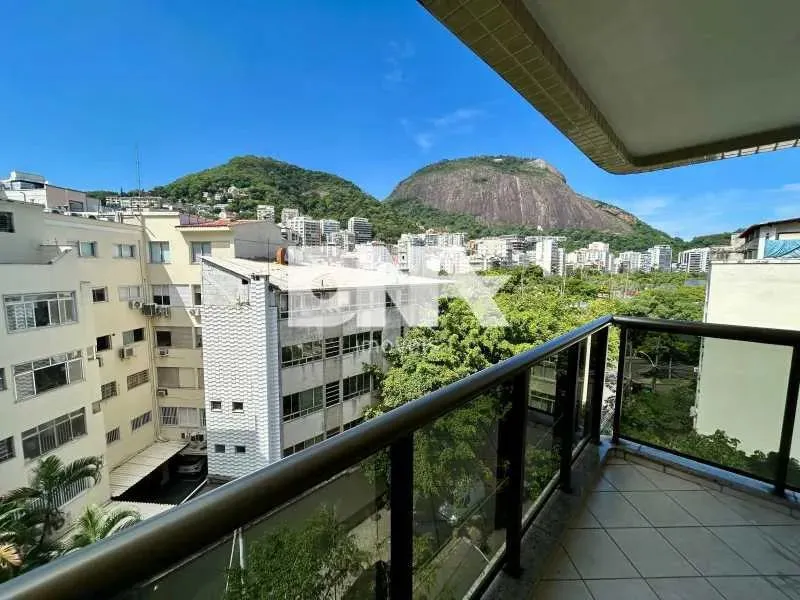 Apartamento : Padrão / Residencial / Lagoa
