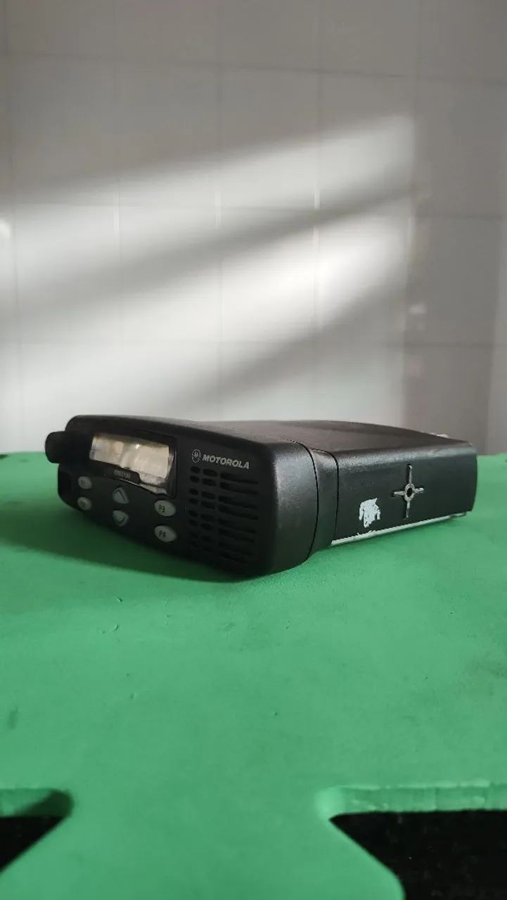 01 Rádios móvel Motorola PRO5100 VHF - Foto 3