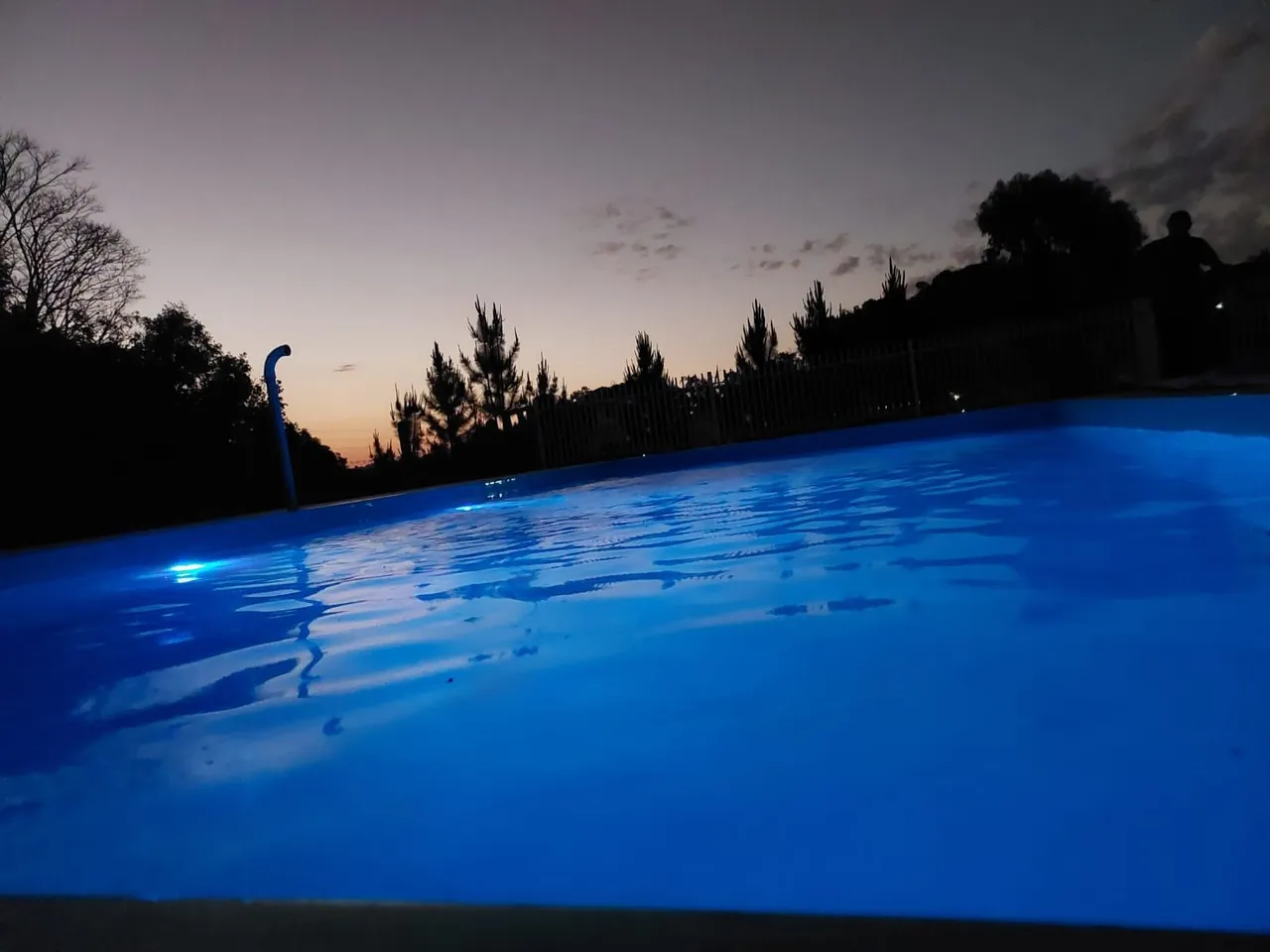 Chácara com piscina em araucária e acesso asfaltado