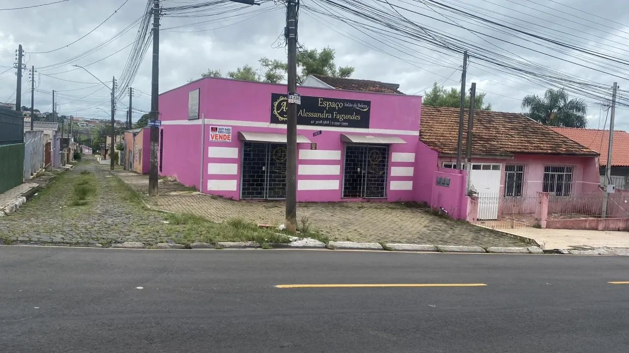 Imóvel para venda tem 102 metros quadrados em Uvaranas - Ponta Grossa - PR